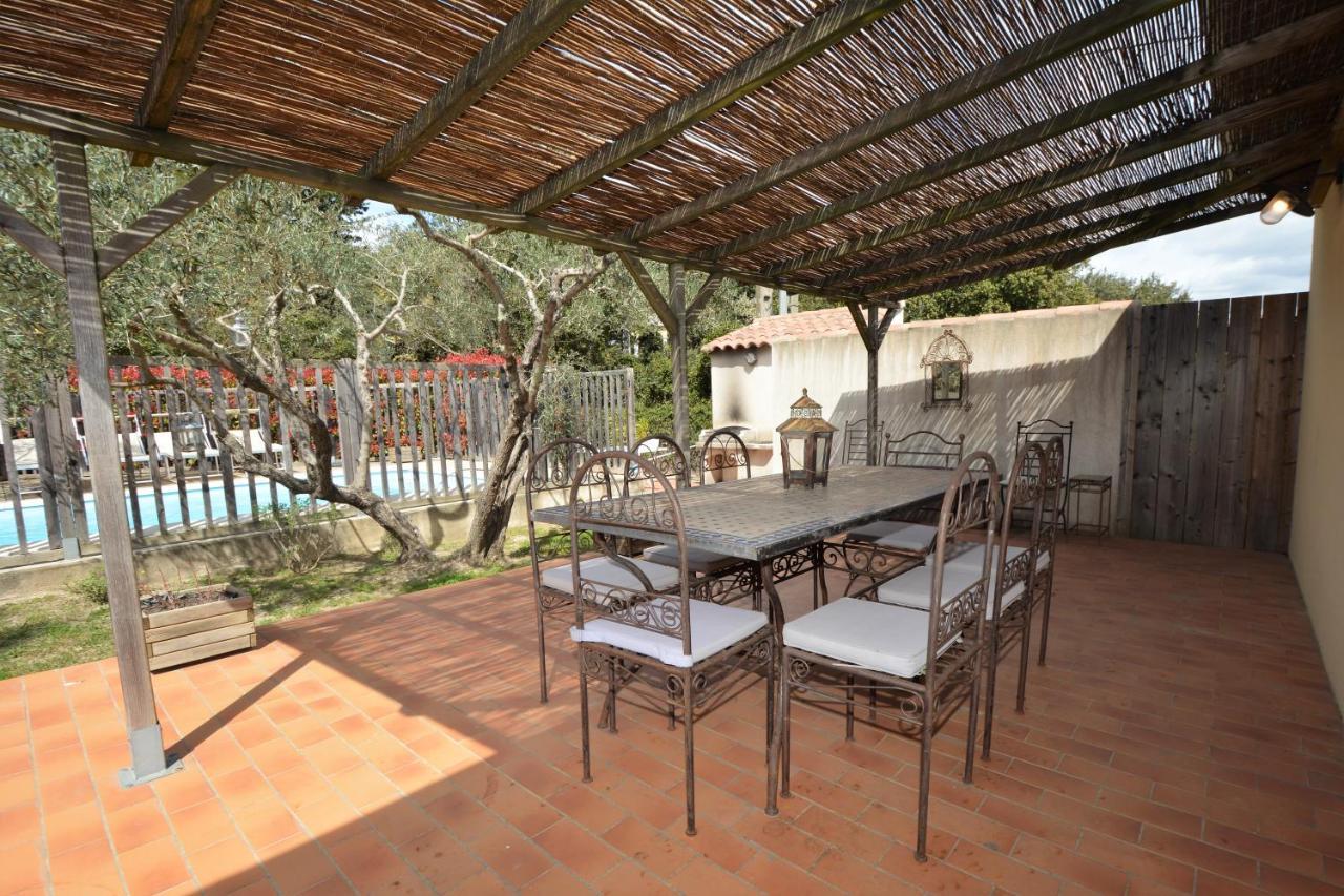 Villa In Comps With Private Pool And Airco المظهر الخارجي الصورة